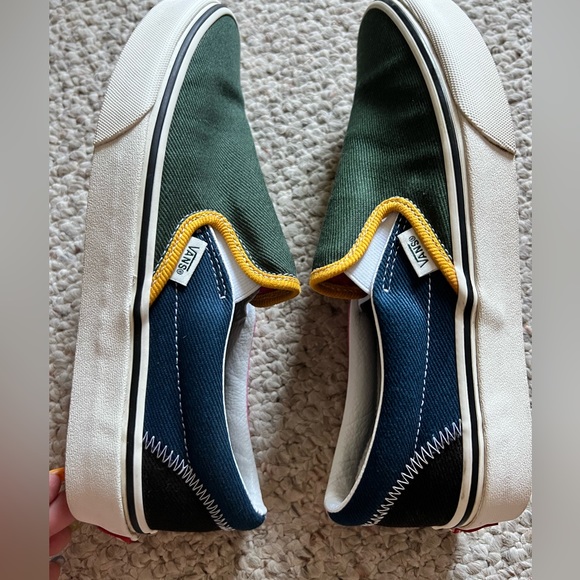 VANS classic slip ins Mens 7.5, Women’s 9 excellent condition! - Picture 2 of 7